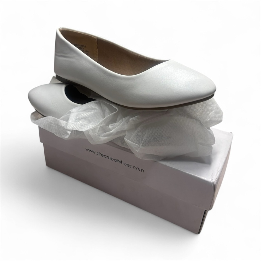 Dream Pairs Women's Classic White Loafers